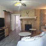 Vakantiehuis Chez Emile Cote Face Maison Entiere, 3 Chambres, 2 Salles De Bains,jardin Et Terrasse Humes-Jorquenay