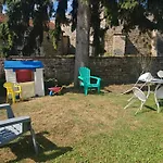 Vakantiehuis Chez Emile Cote Face Maison Entiere, 3 Chambres, 2 Salles De Bains,jardin Et Terrasse