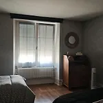Chez Emile Cote Face Maison Entiere, 3 Chambres, 2 Salles De Bains,jardin Et Terrasse Vakantiehuis Humes-Jorquenay