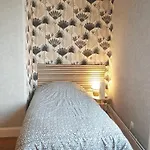 Chez Emile Cote Face Maison Entiere, 3 Chambres, 2 Salles De Bains,jardin Et Terrasse * Humes-Jorquenay