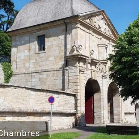 Chez Emile Cote Face Maison Entiere, 3 Chambres, 2 Salles De Bains,jardin Et Terrasse * Humes-Jorquenay