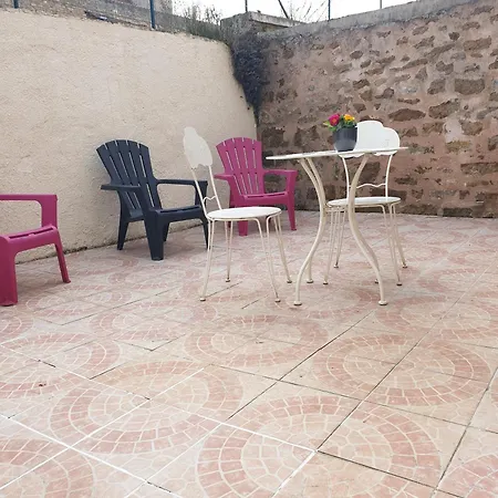 Holiday home Chez Emile Cote Face Maison Entiere, 3 Chambres, 2 Salles De Bains,jardin Et Terrasse *