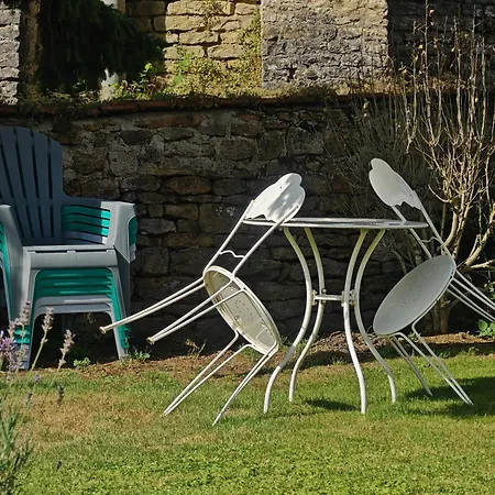 Chez Emile Cote Face Maison Entiere, 3 Chambres, 2 Salles De Bains,jardin Et Terrasse Humes-Jorquenay