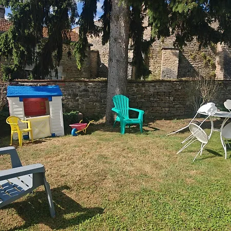 Vakantiehuis Chez Emile Cote Face Maison Entiere, 3 Chambres, 2 Salles De Bains,jardin Et Terrasse