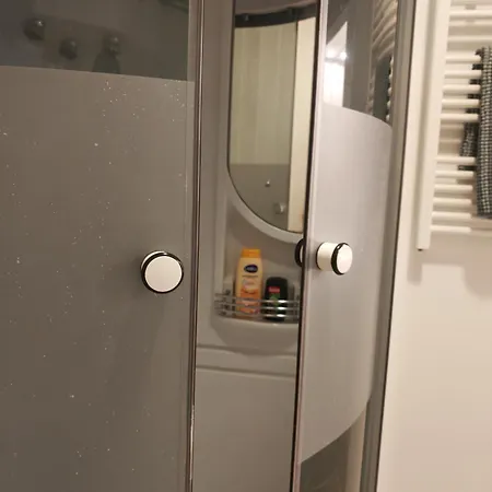 Vakantiehuis Chez Emile Cote Face Maison Entiere, 3 Chambres, 2 Salles De Bains,jardin Et Terrasse Humes-Jorquenay