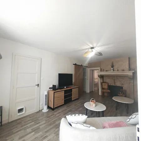 Chez Emile Cote Face Maison Entiere, 3 Chambres, 2 Salles De Bains,jardin Et Terrasse *