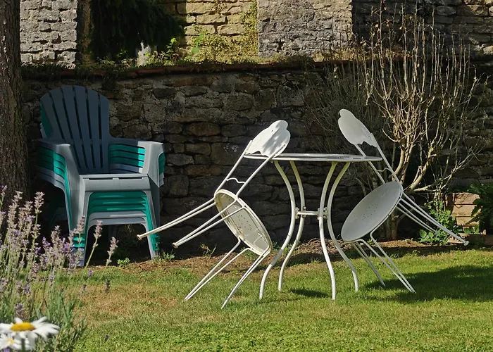 Chez Emile Cote Face Maison Entiere, 3 Chambres, 2 Salles De Bains,jardin Et Terrasse Humes-Jorquenay