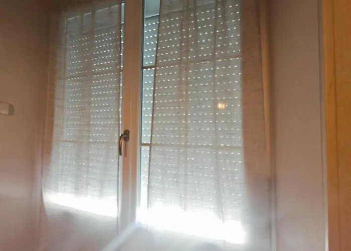 Ferienhaus Chez Emile Cote Face Maison Entiere, 3 Chambres, 2 Salles De Bains,jardin Et Terrasse Humes-Jorquenay